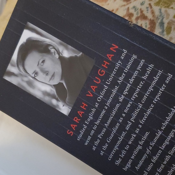 Thriller - Anatomy of a Scandal - Sarah Vaughn hardcover 2017 - Picture 4 of 5